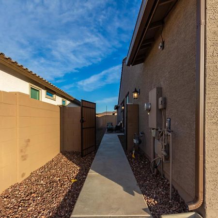 At Your Service - Modern Amenities, Urban Location, Sophisticated Style Phoenix Exterior photo